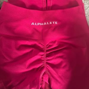 Scrunch back. Never worn